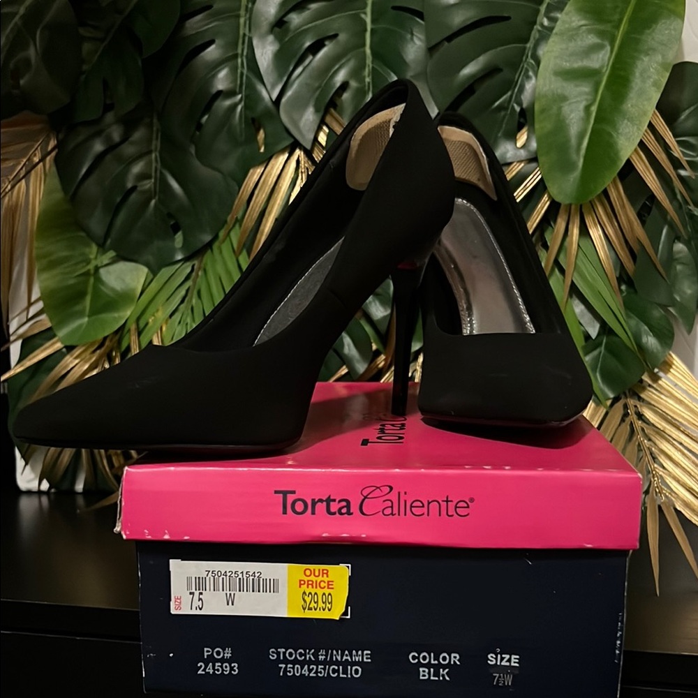 Torta Caliente Black Heels